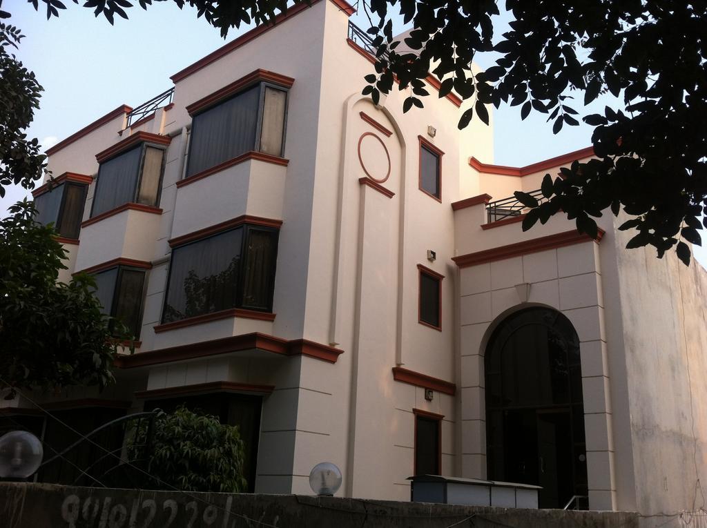 Hotel Smart Inn 2 New Delhi Eksteriør billede