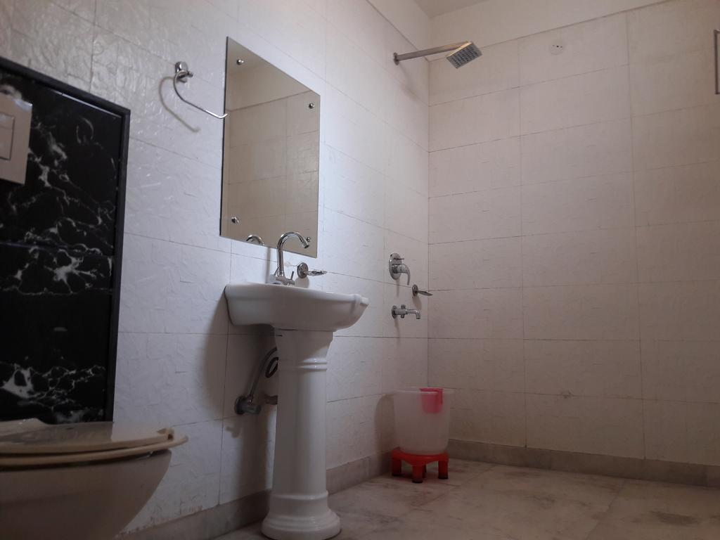 Hotel Smart Inn 2 New Delhi Eksteriør billede