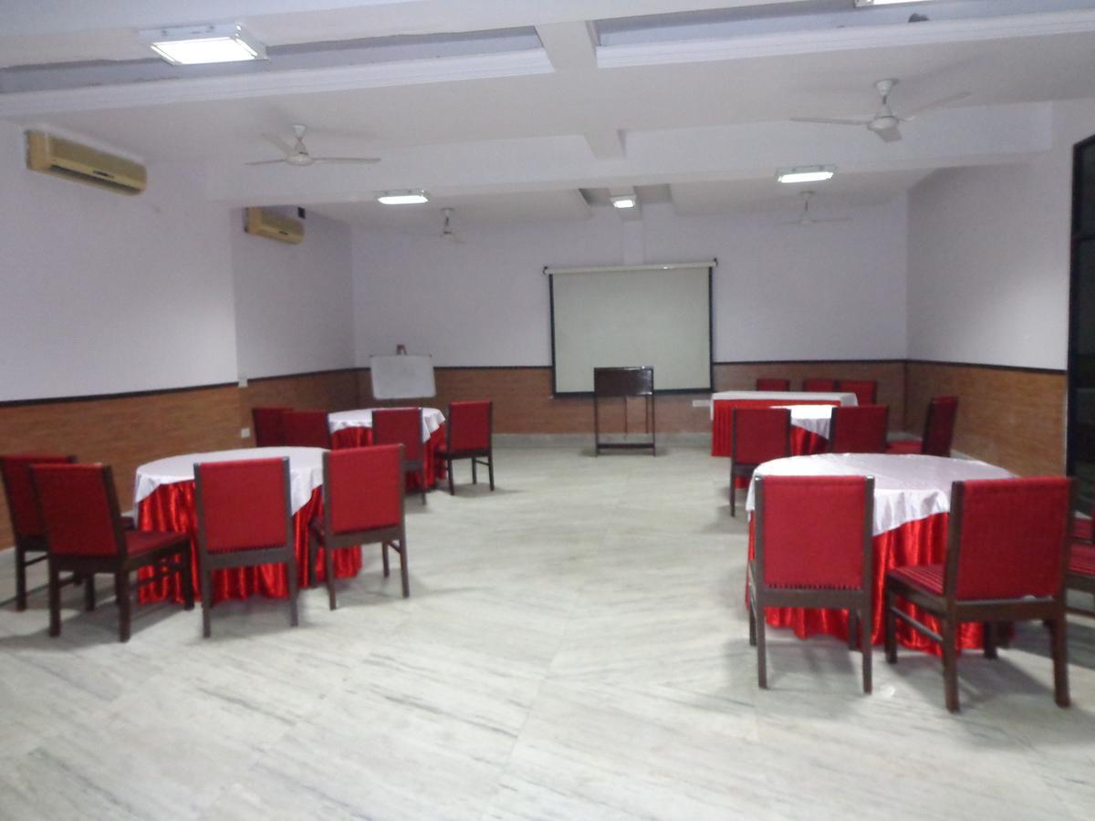 Hotel Smart Inn 2 New Delhi Eksteriør billede
