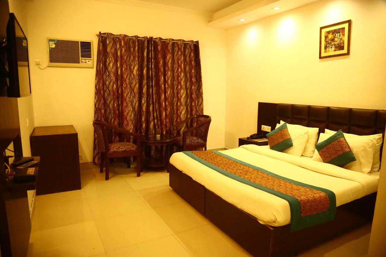 Hotel Smart Inn 2 New Delhi Eksteriør billede