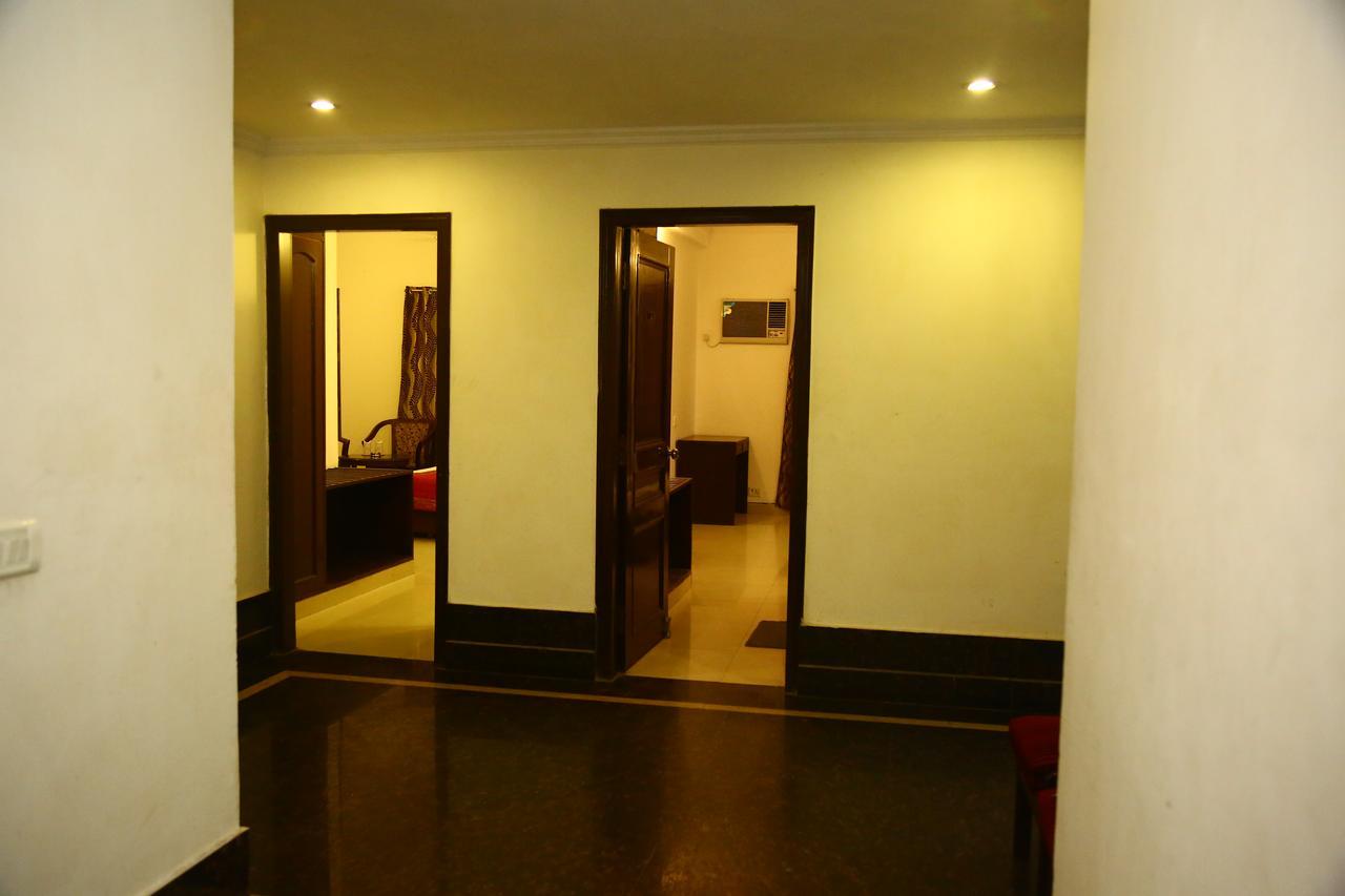 Hotel Smart Inn 2 New Delhi Eksteriør billede